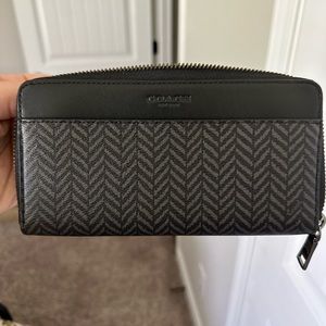 COACH Long Wallet